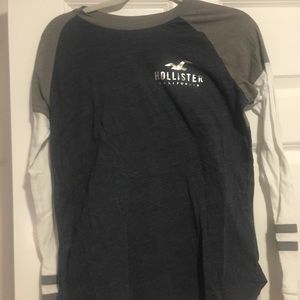 very cute and fashionable hollister top